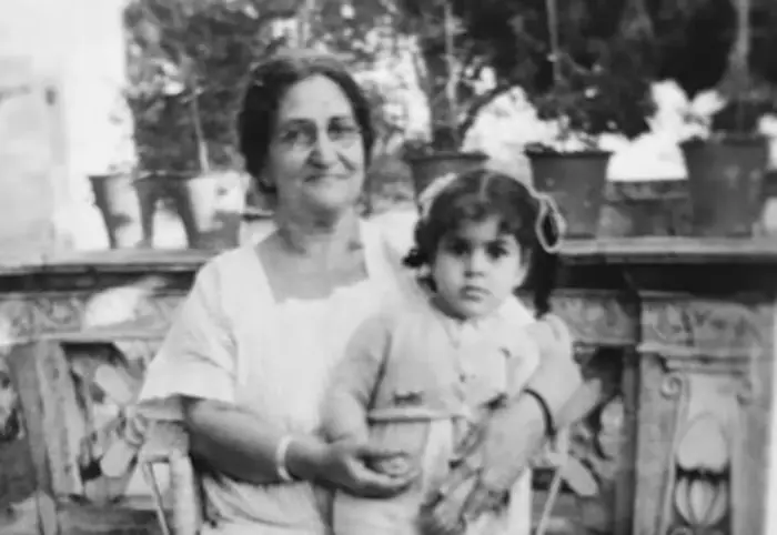 For Four Generations, This Family's Celebrated Shabbat With Iraqi-Indian Flavors image