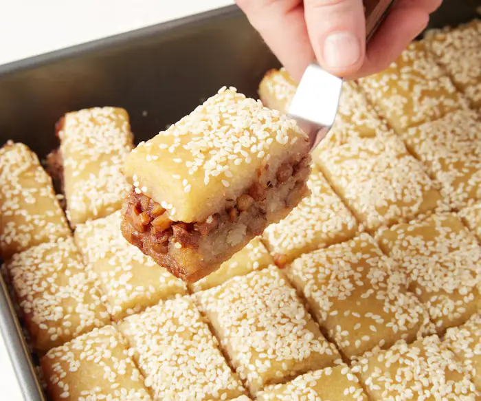 Tishpishti (Semolina Layer Cake With Nuts and Jam) image