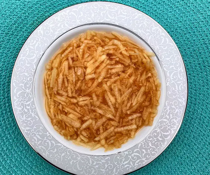 Faloodeh Sib (Cold Dessert With Apples and Rosewater) image
