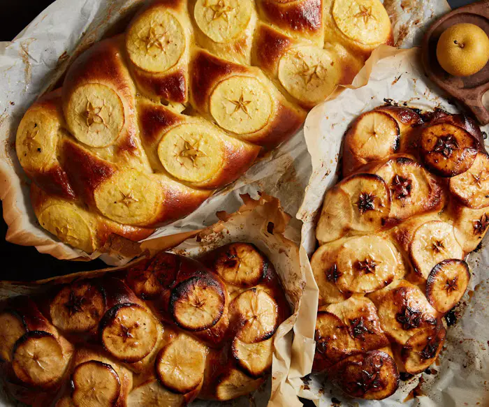 Apple and Honey Challah image