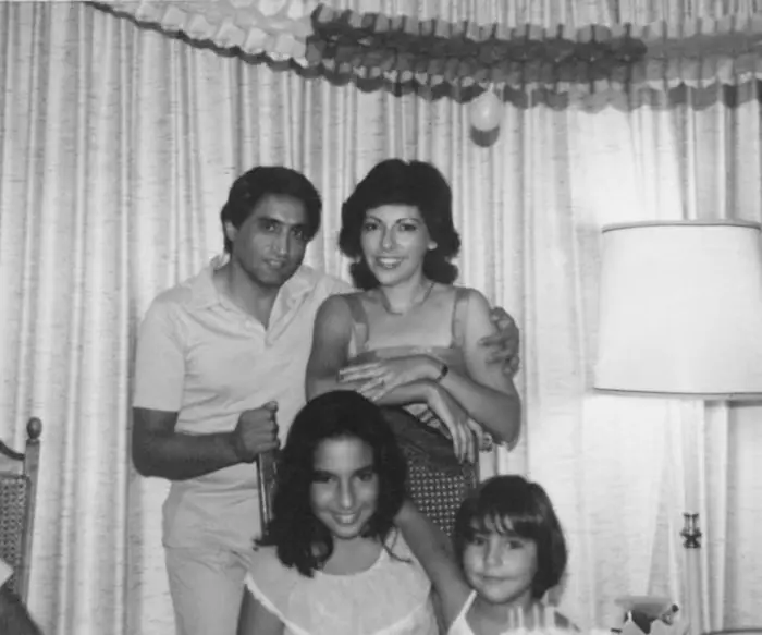 How One Iranian Jewish Family Makes Thanksgiving Dinner Their Own image